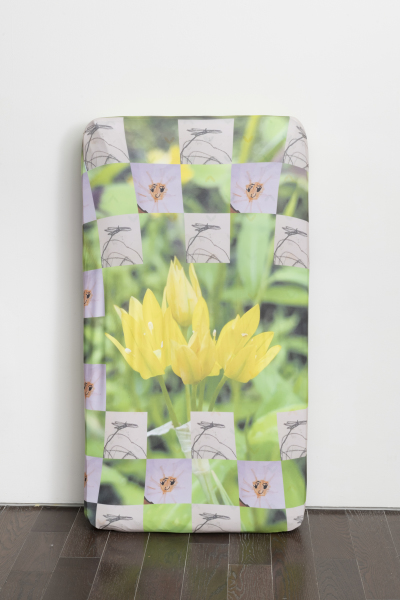 Tic-tacs, mint green...