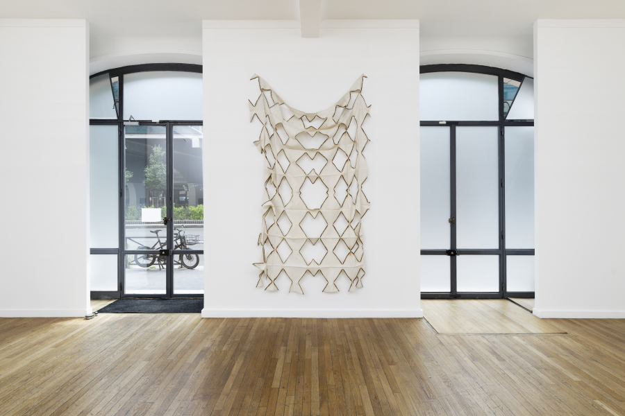 Patrick Saytour VIsuel de fil blanc