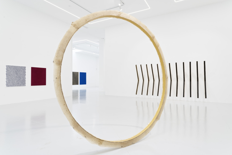 Exhibition-view-Nam-Tchun-Mo-Spring-2022-©C.Cauvet-Courtesy-Ceysson_Bénétière(19)