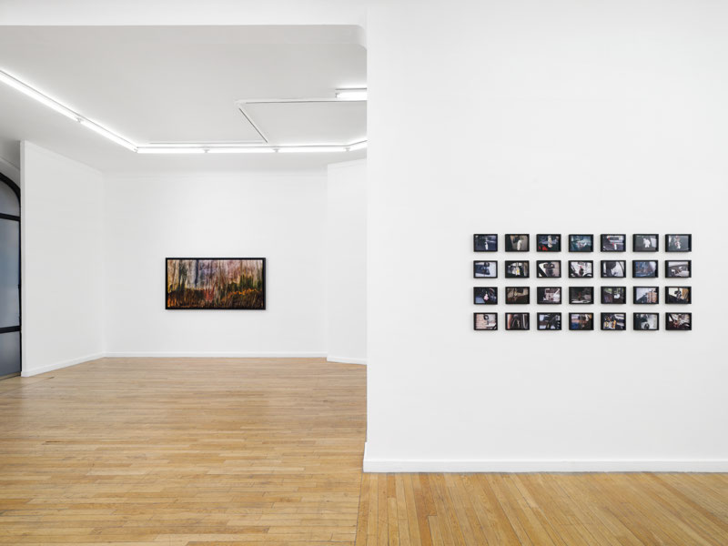 Vue d'exposition : Tania Mouraud, En rêvant d'être un papillon