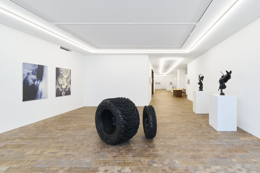 Ceysson&Bénétière_Tokyo_Wim-Delvoye_Installation-view_10