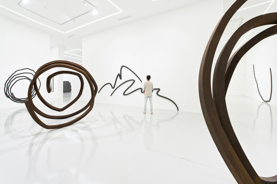 Bernar Venet